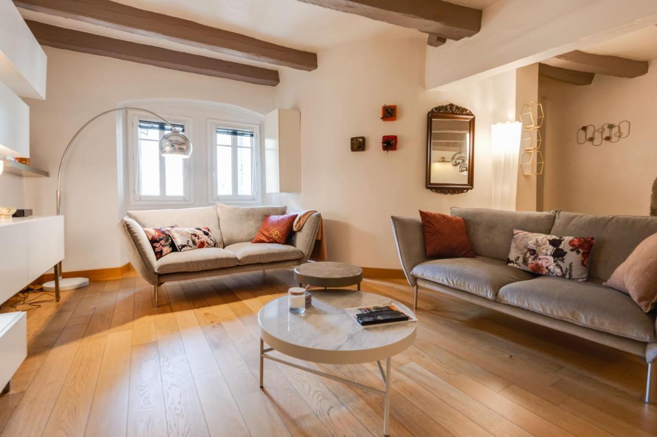 La Tour Du Lac - Beautiful Apartment In The Heart Of Annecy Kültér fotó