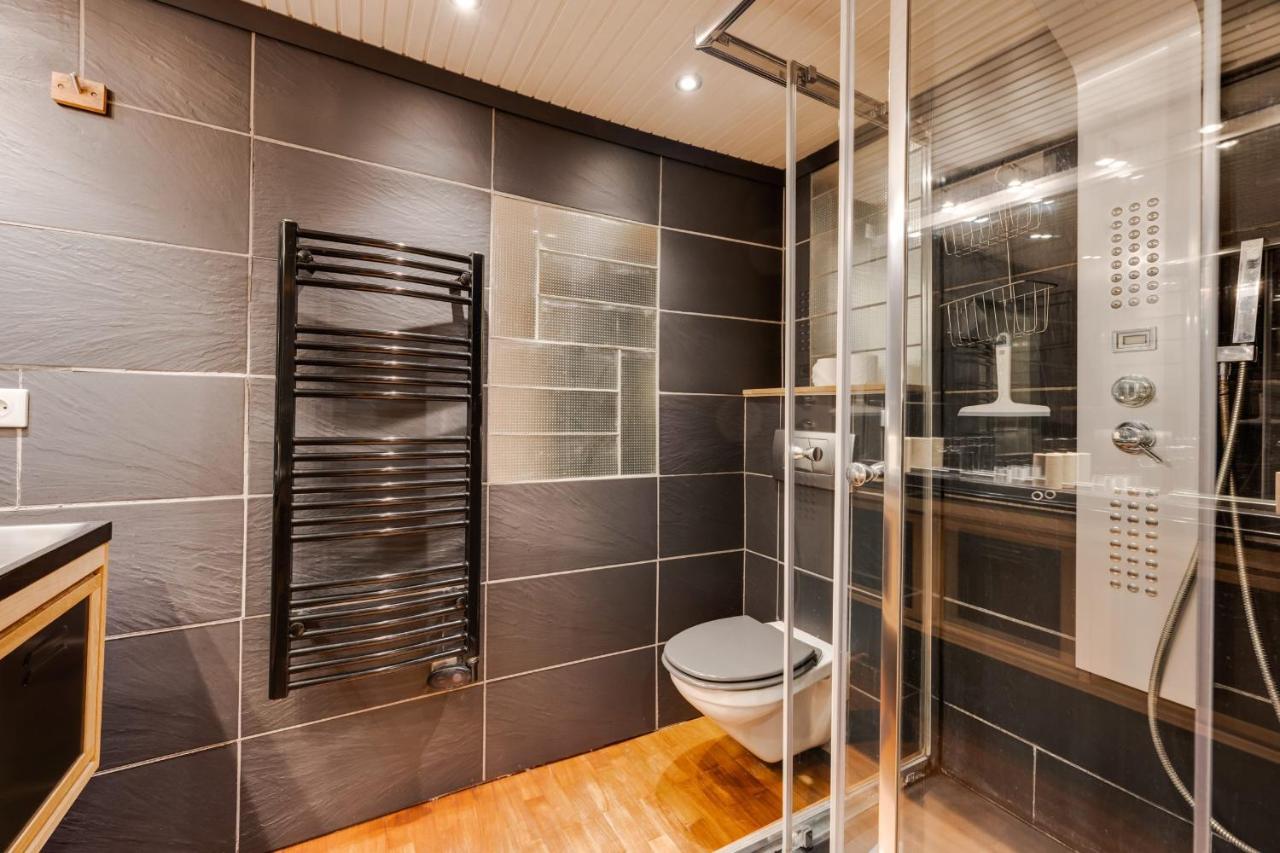 La Tour Du Lac - Beautiful Apartment In The Heart Of Annecy Kültér fotó